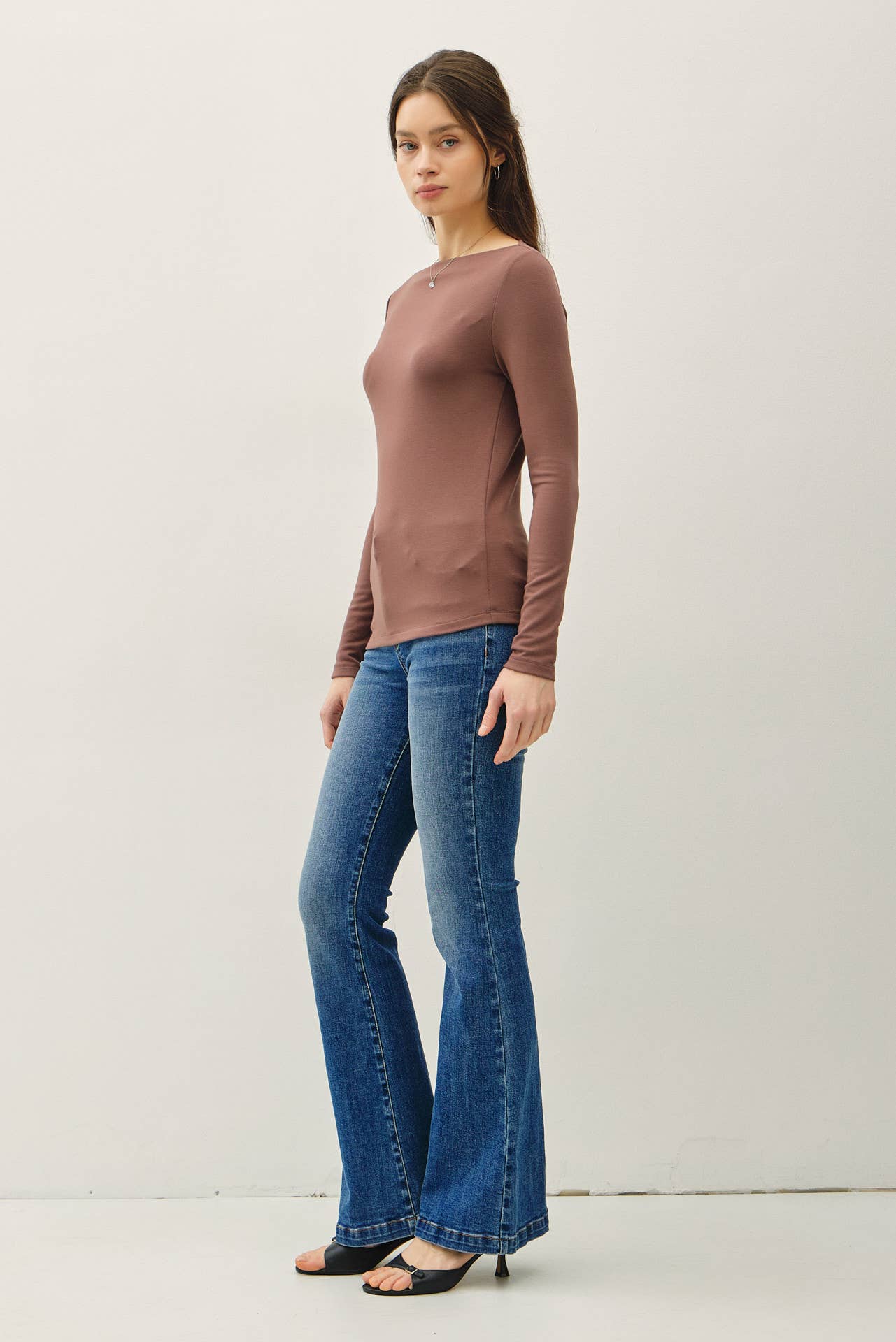 BASIC BOAT NECK LONG SLEEVE KNIT TOP