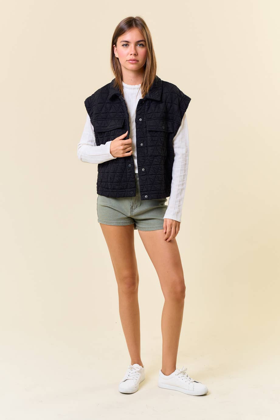 DOE AND RAE QUILTED POINT COLLAR FLAP PATCHED POCKET VEST - 10626J-1