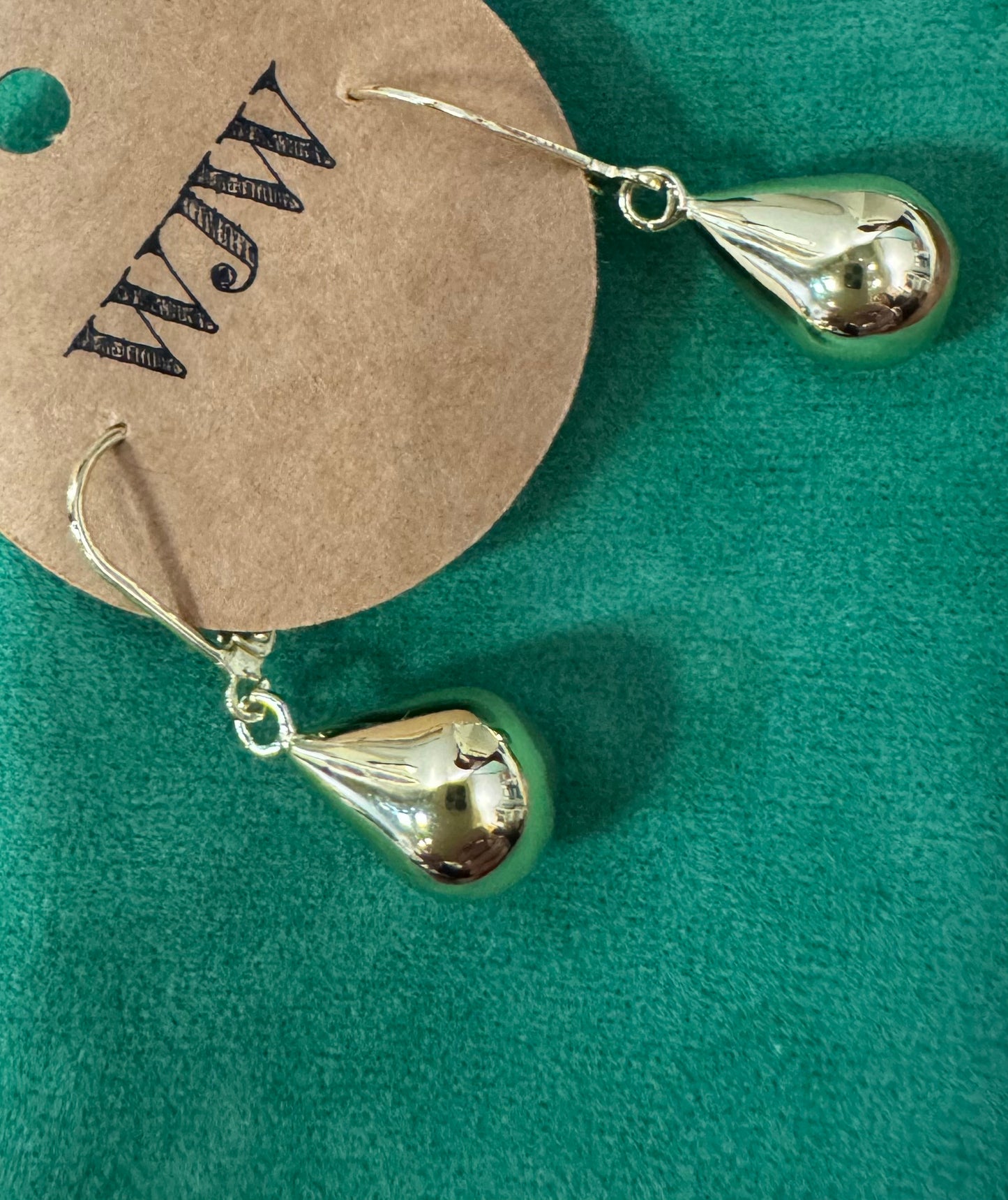 WJW TEARDROP EARINGS - GOLD