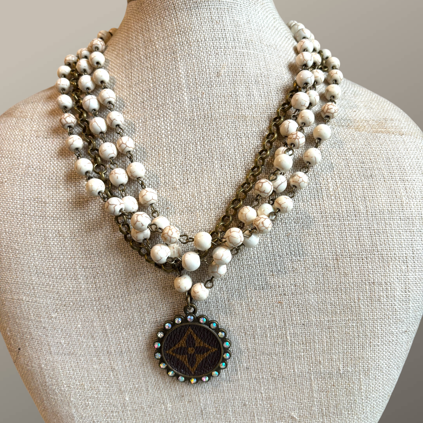 LV White Howlite Turquoise Layered Necklace
