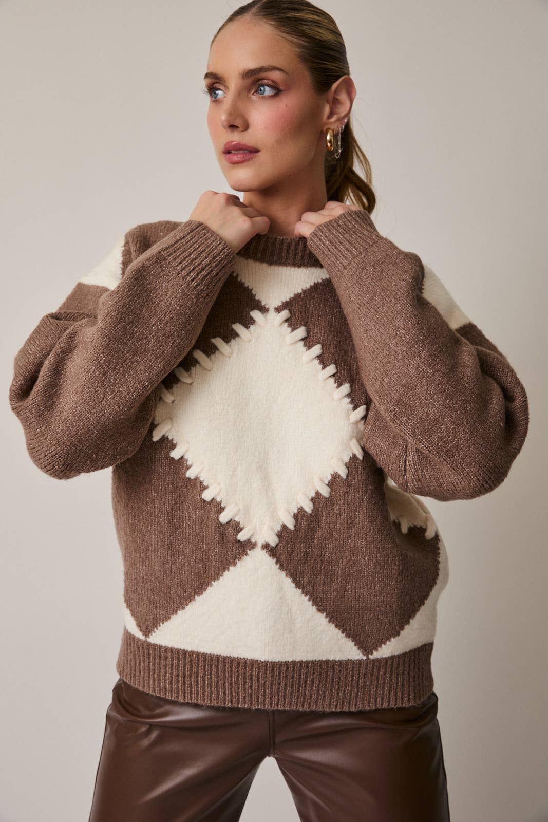 SUNDAY EDITION BY LE LIS ROUND NECK LONG SLEEVE ARGYLE SWEATER