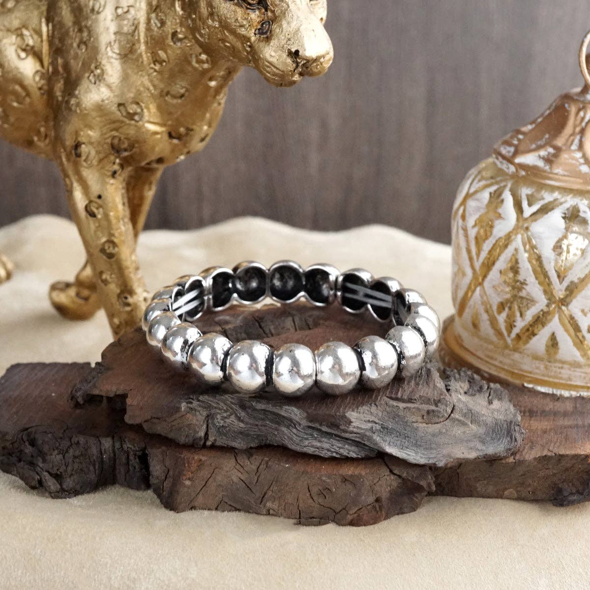 Western Whimsy – Worn Silver Tone Bubble Stretchy Bangle
