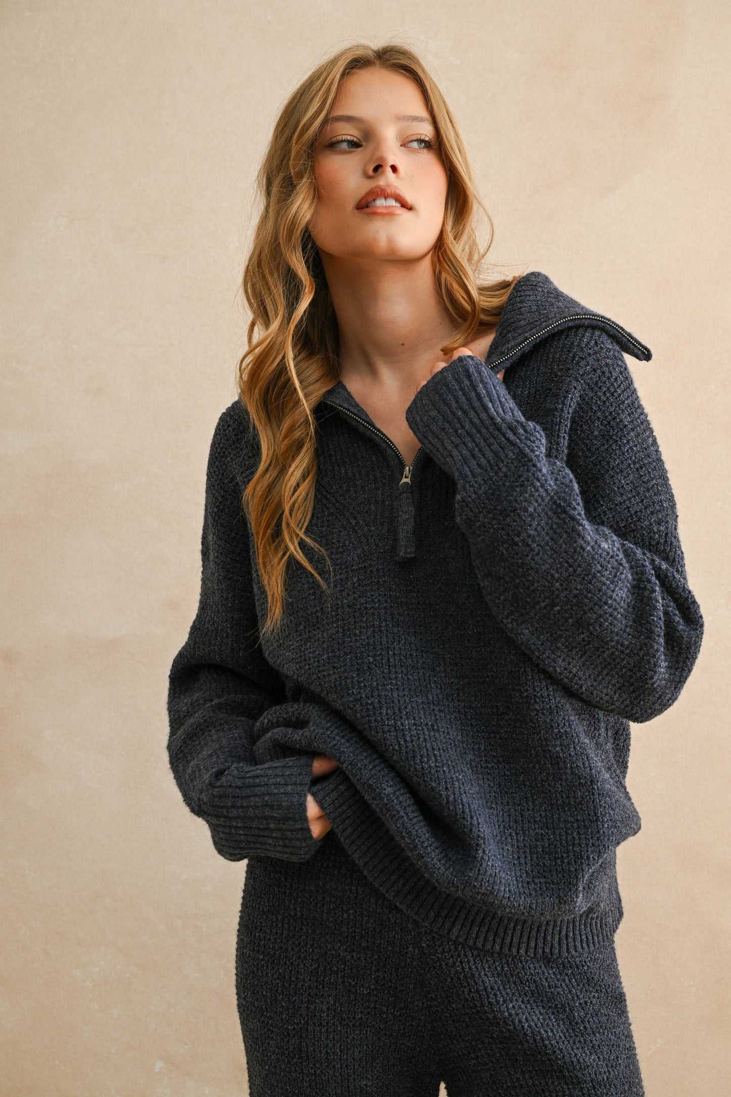 MIOU MUSE WAFFLE PATTERN HALF ZIP UP SWEATER TOP