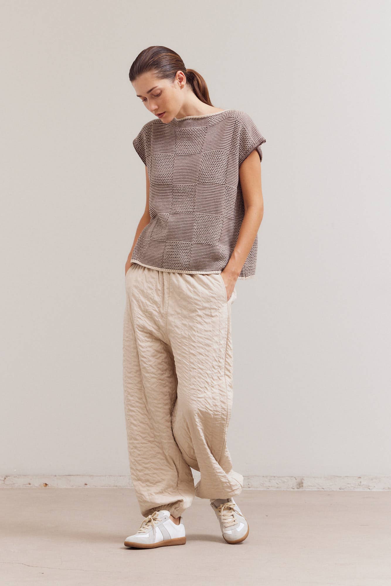 MIXED YARN SLEEVELESS SWEATER TOP BY GRADE & GATHER