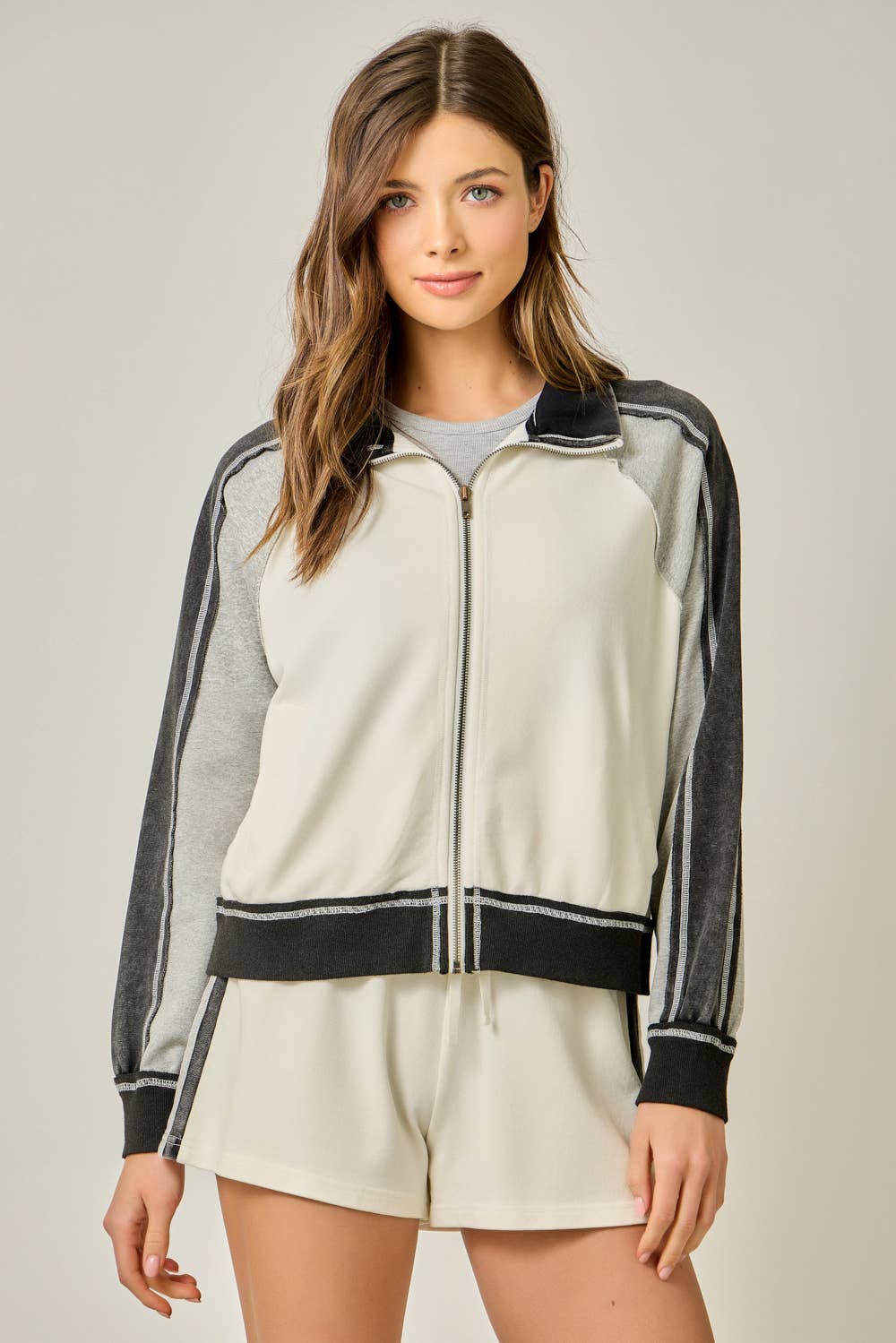 61327 Color Block Zipped Up Jacket