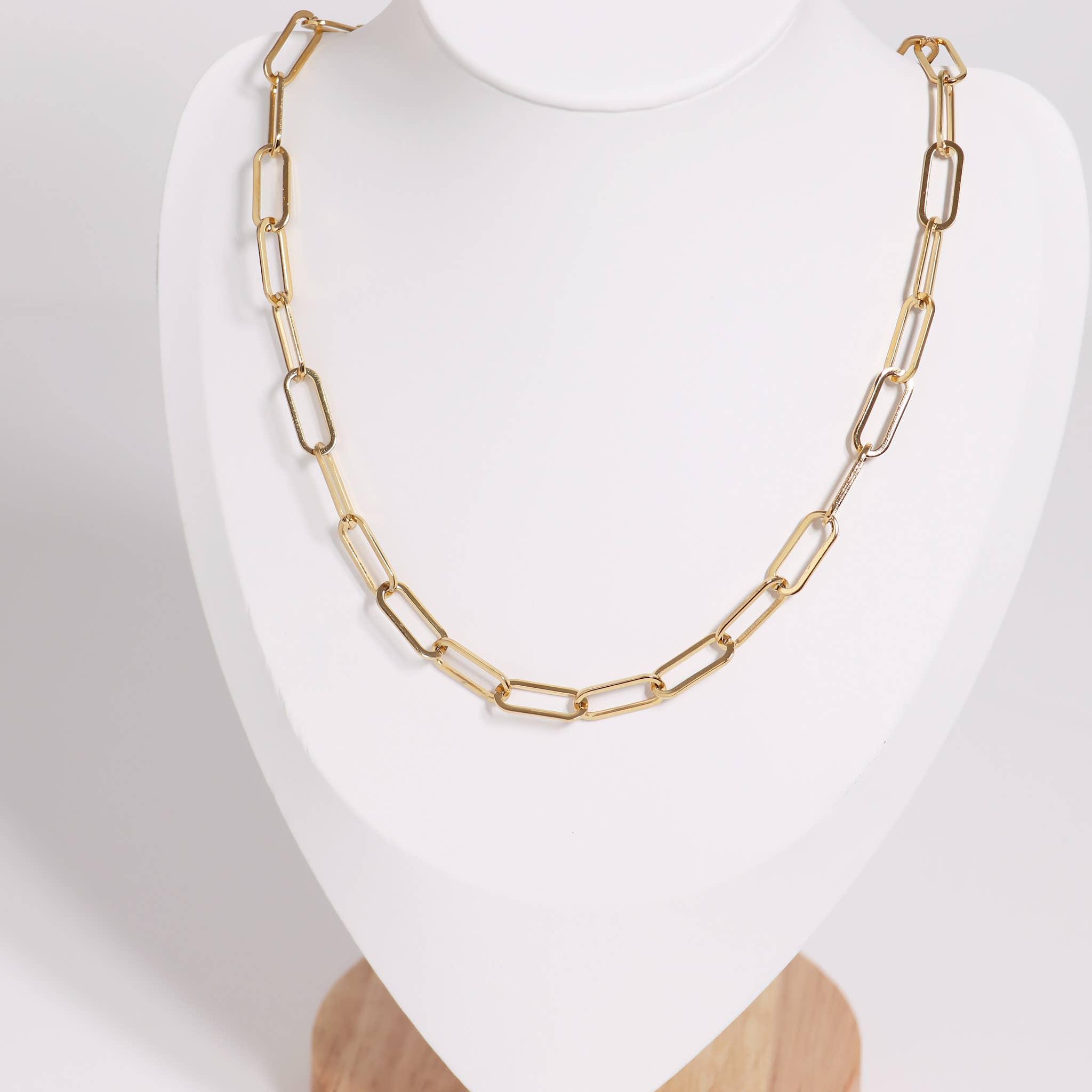 18K Gold Paperclip Chain Necklace – Roxy Carmichael Boutique