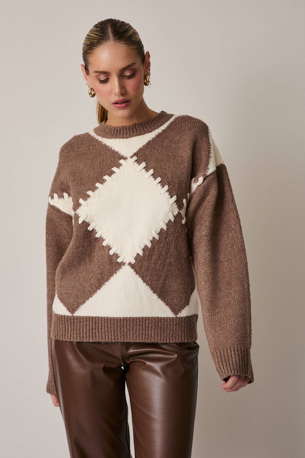 SUNDAY EDITION BY LE LIS ROUND NECK LONG SLEEVE ARGYLE SWEATER