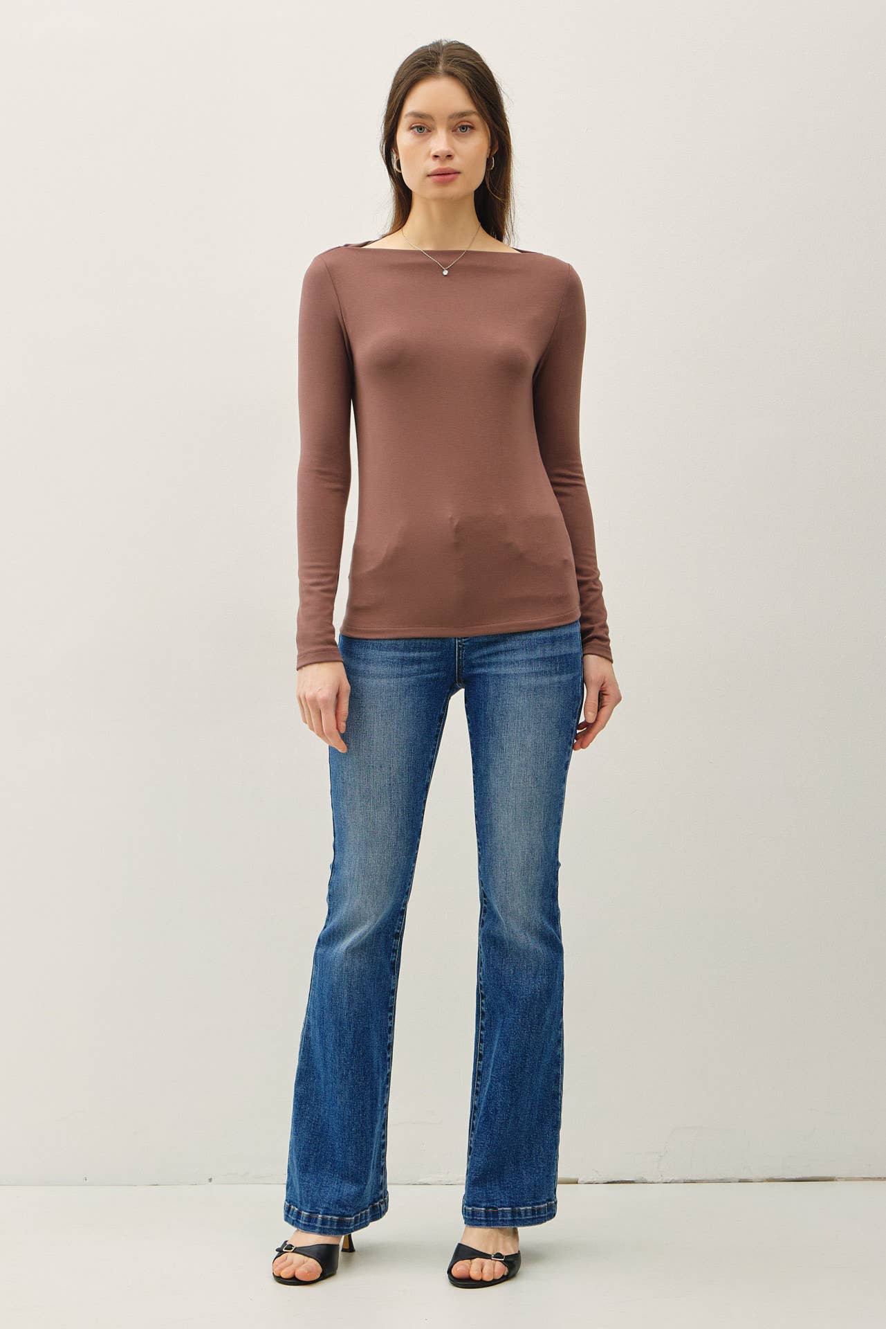 BASIC BOAT NECK LONG SLEEVE KNIT TOP