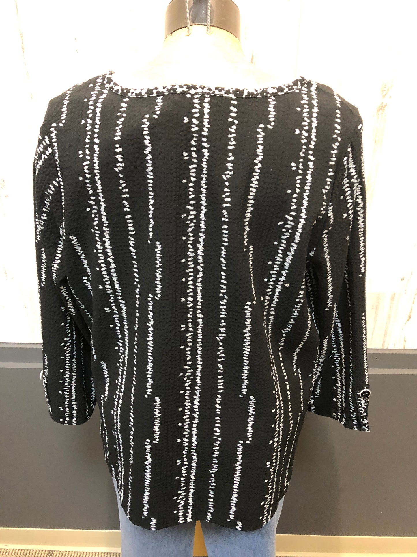 Habitat Spring Summer 21911 Livvy V Neck Black and White