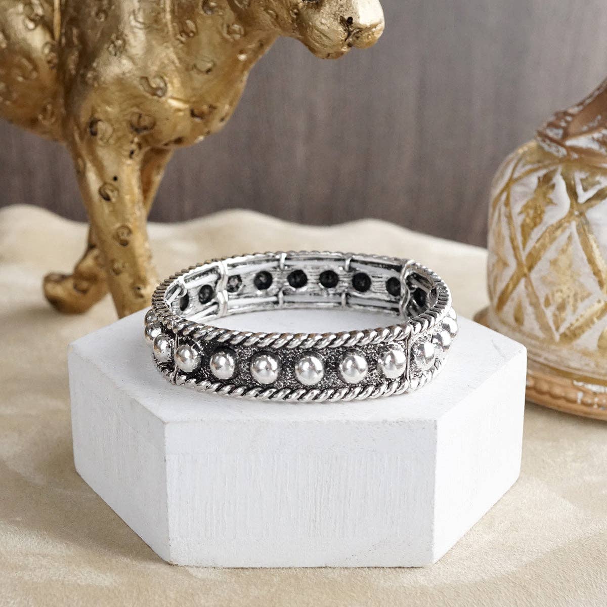 Western Whimsy – Worn Silver Tone Bubble Stretchy Bangle