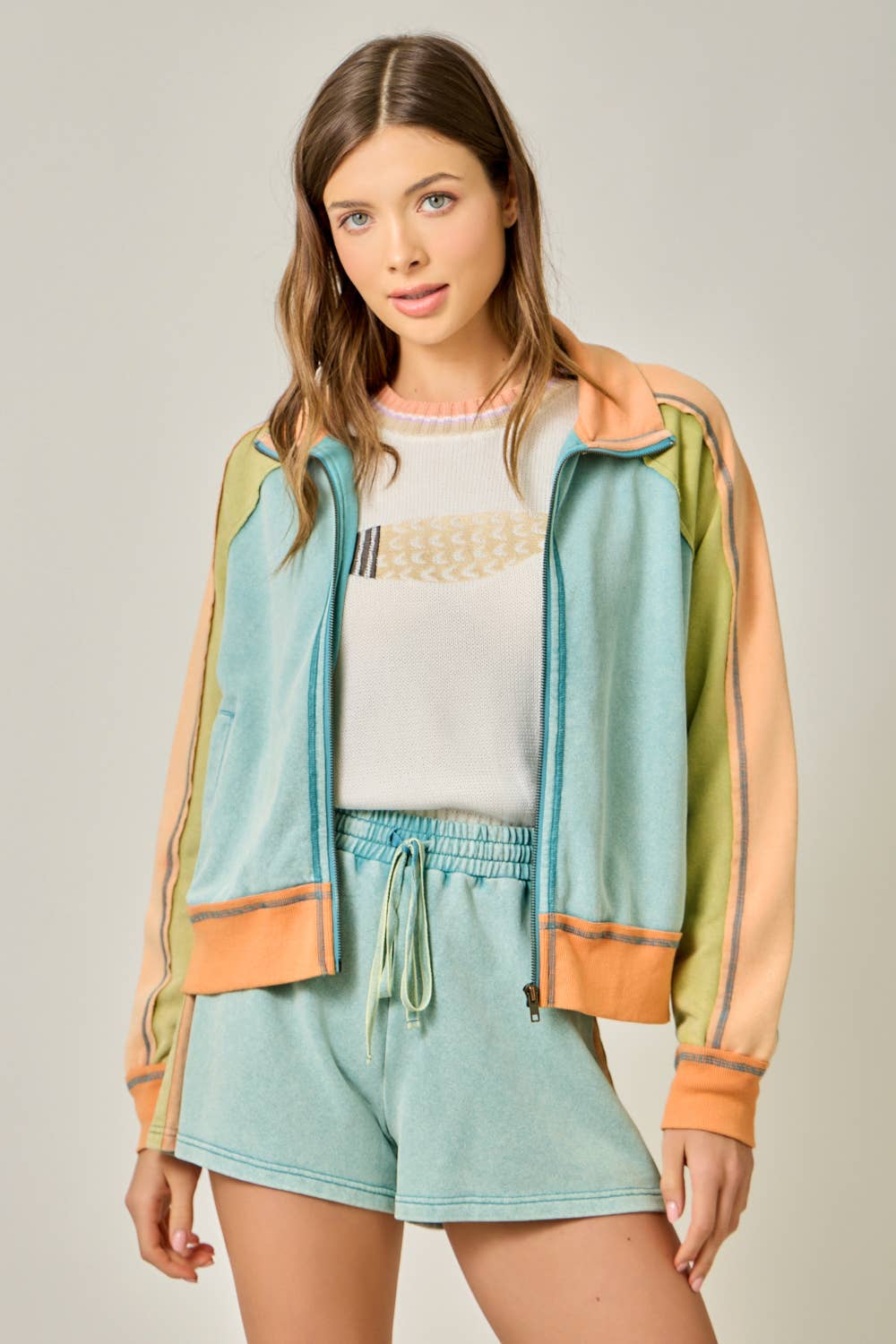 61327 Color Block Zipped Up Jacket