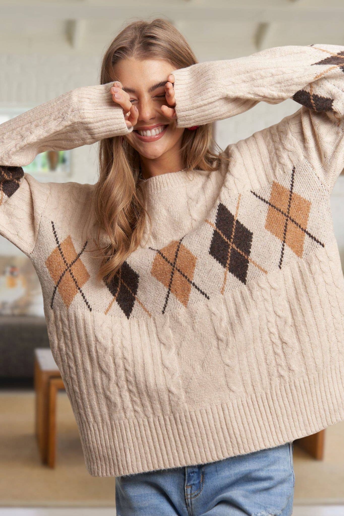 ADORA LA DIAMOND PATTERN CABLE KNIT SWEATER
