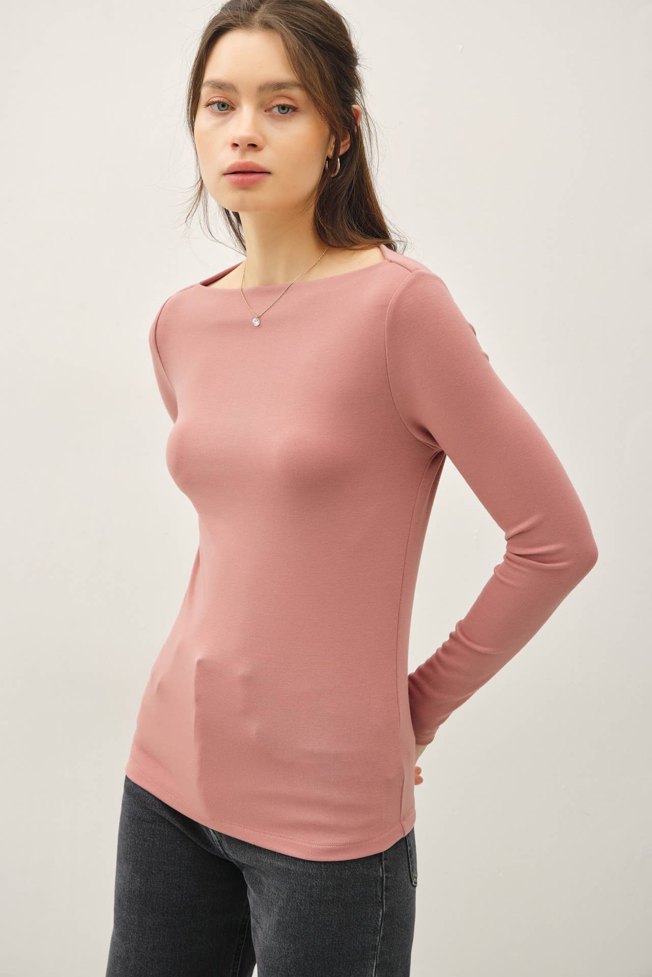 BASIC BOAT NECK LONG SLEEVE KNIT TOP